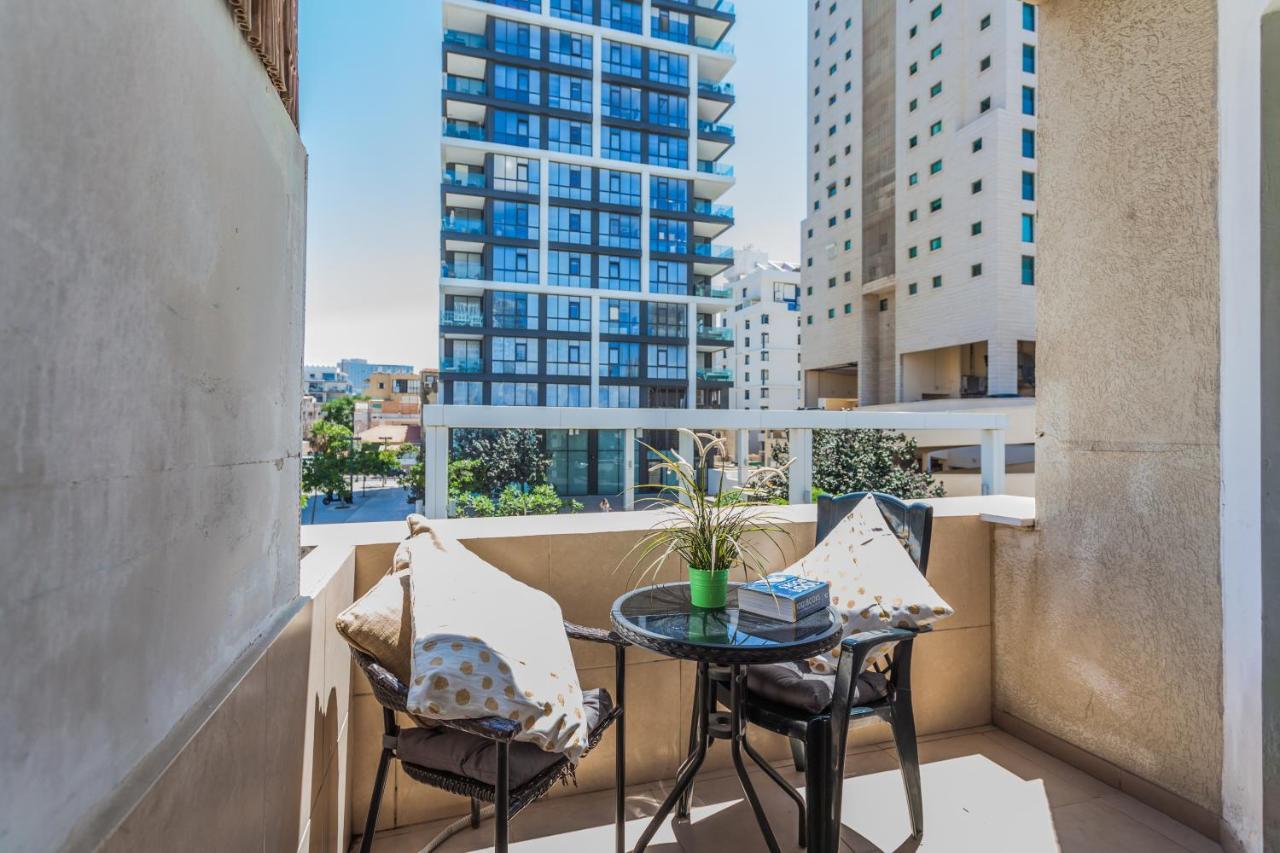 Sweet Home On The Beach Tel Aviv Exterior foto