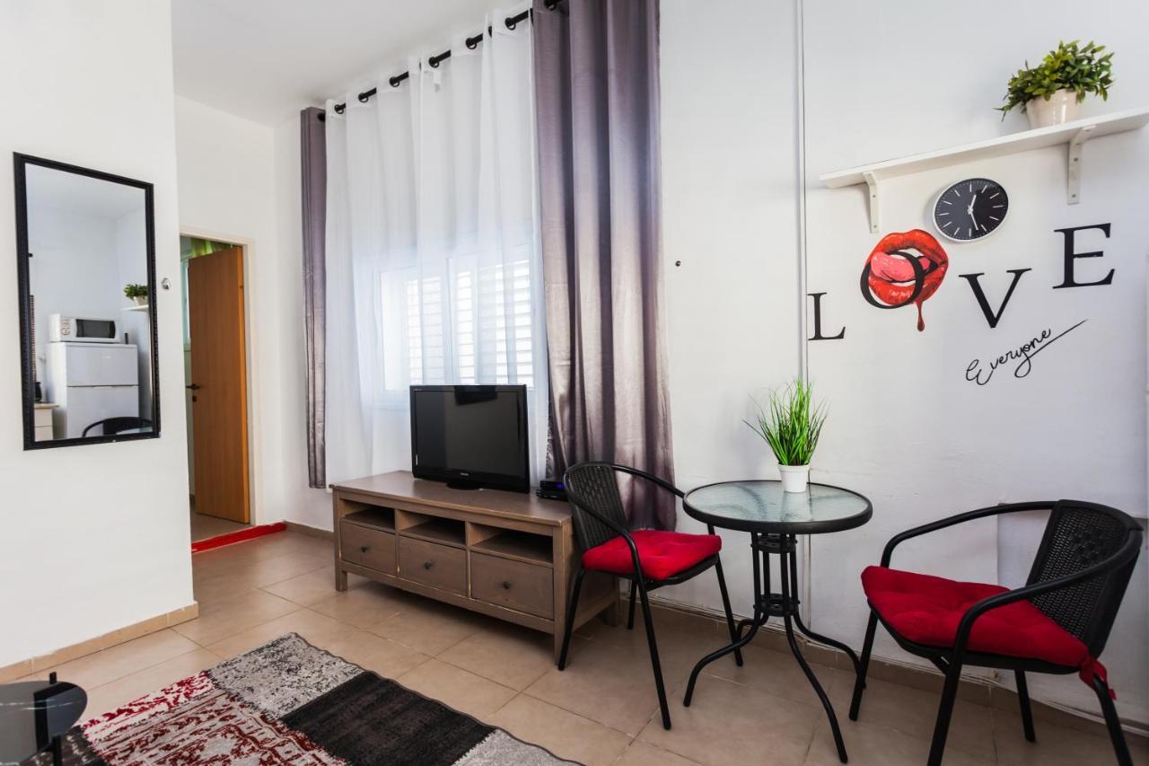 Sweet Home On The Beach Tel Aviv Exterior foto