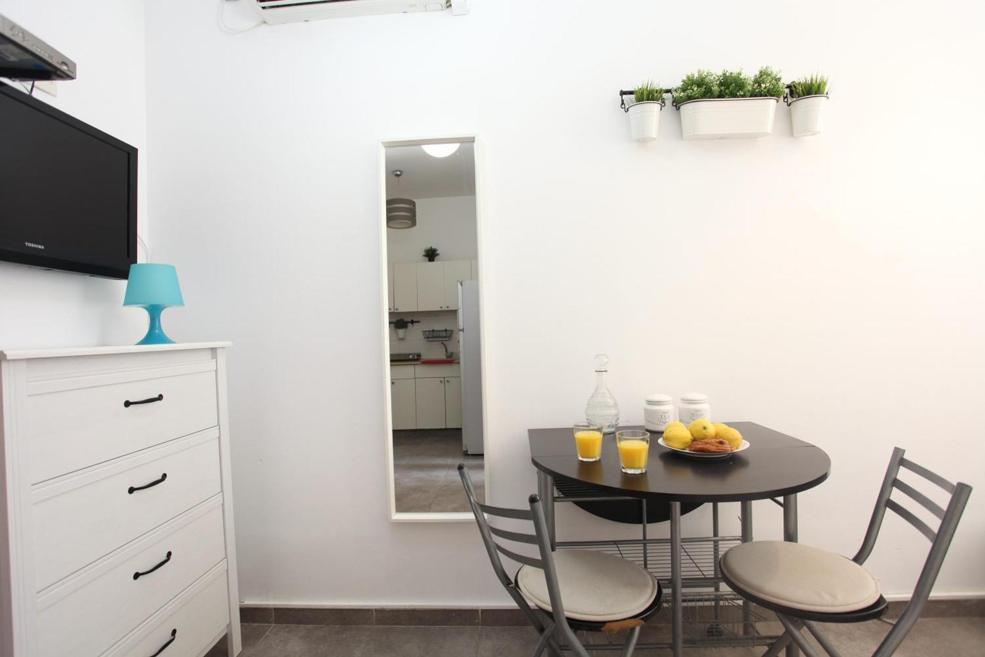 Sweet Home On The Beach Tel Aviv Exterior foto